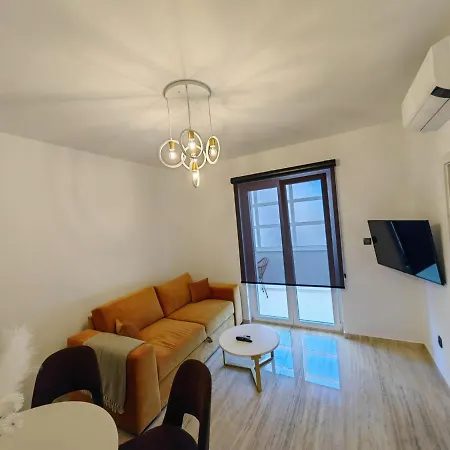 Zvoncica Deluxe Διαμέρισμα Βόντιτσε