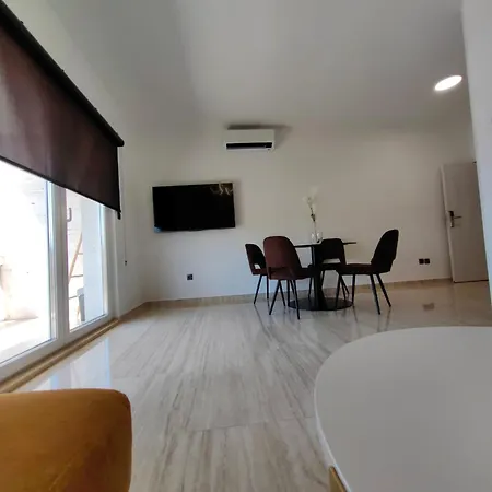 아파트 Zvoncica Deluxe *