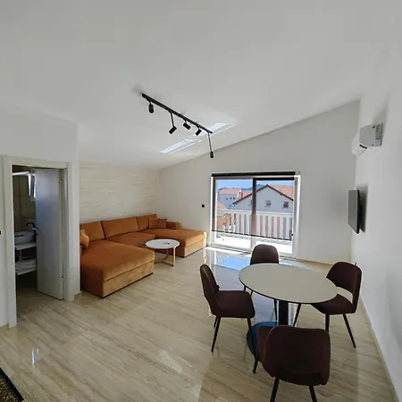 Zvoncica Deluxe Διαμέρισμα *